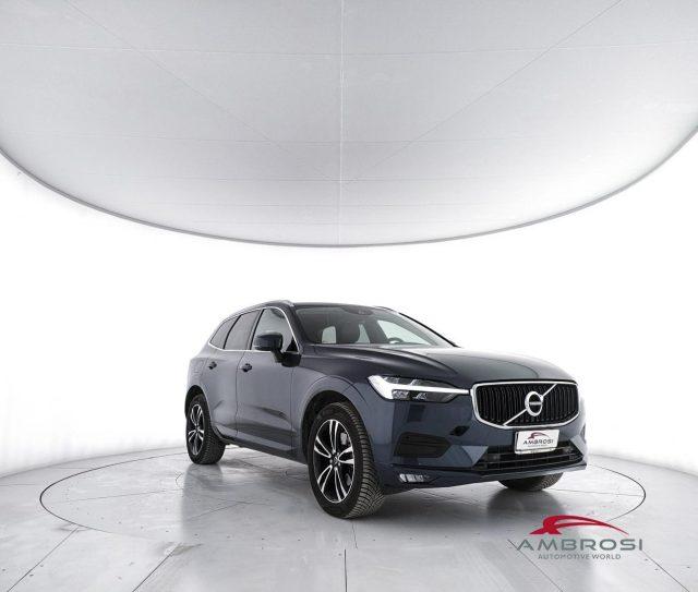 VOLVO XC60 B4 (d) AWD Geartronic Momentum Pro - AUTOCARRO N1