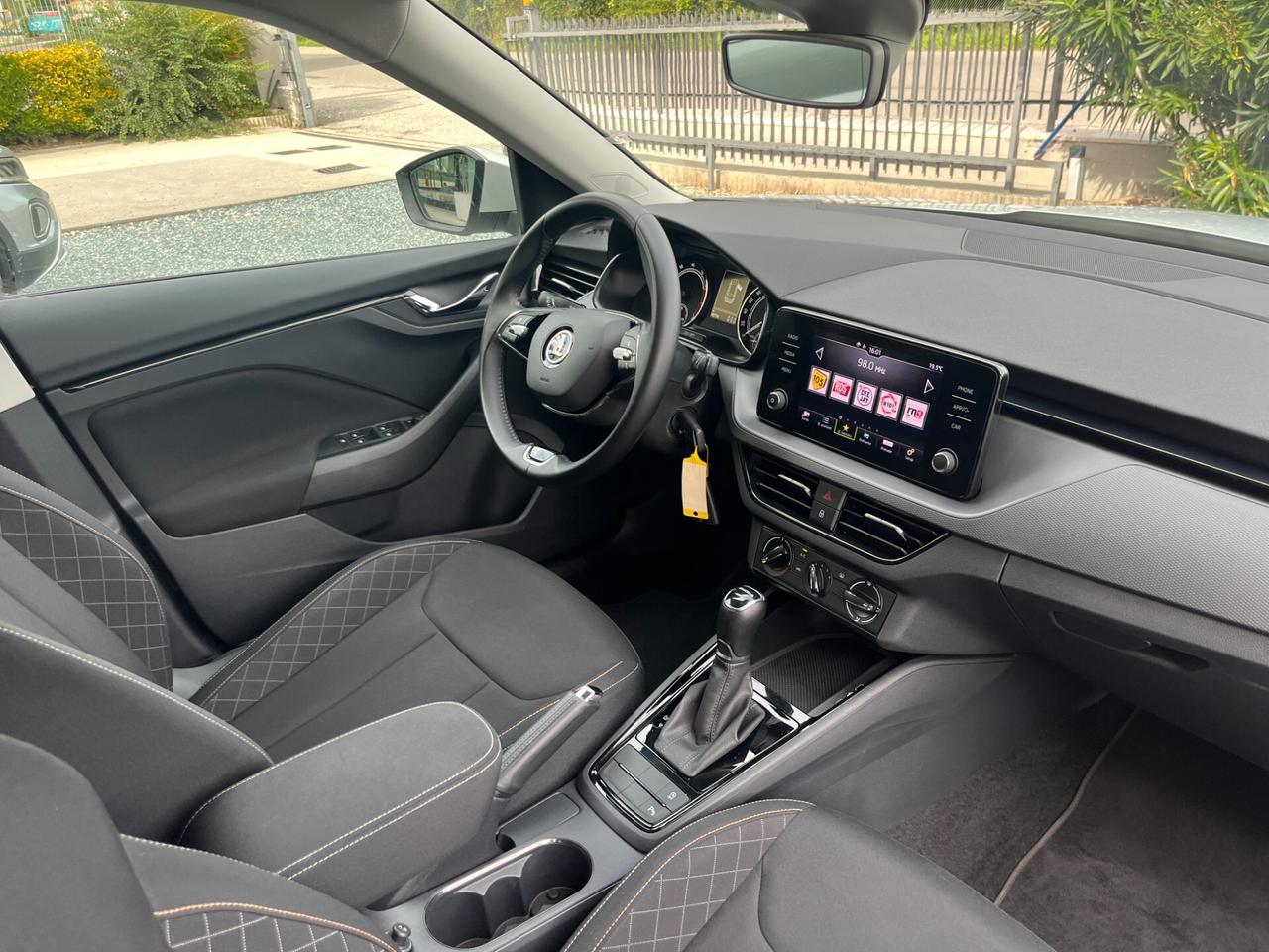 Skoda Kamiq 1.0 TSI 115 CV DSG AUTO/TELECAM **KM 70475**