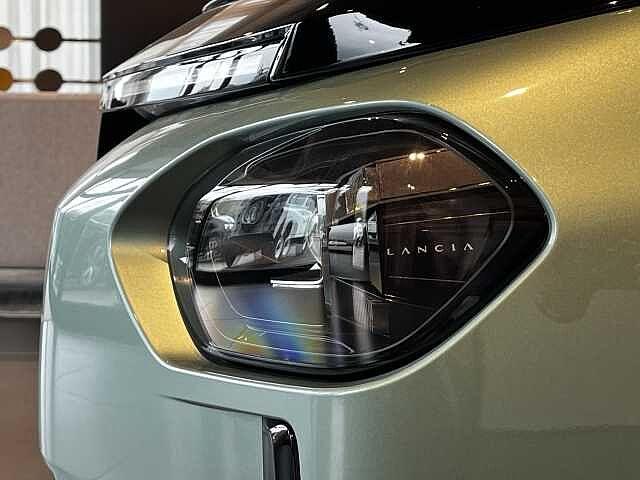 Lancia Ypsilon 1.2 Hybrid e-DCT LX