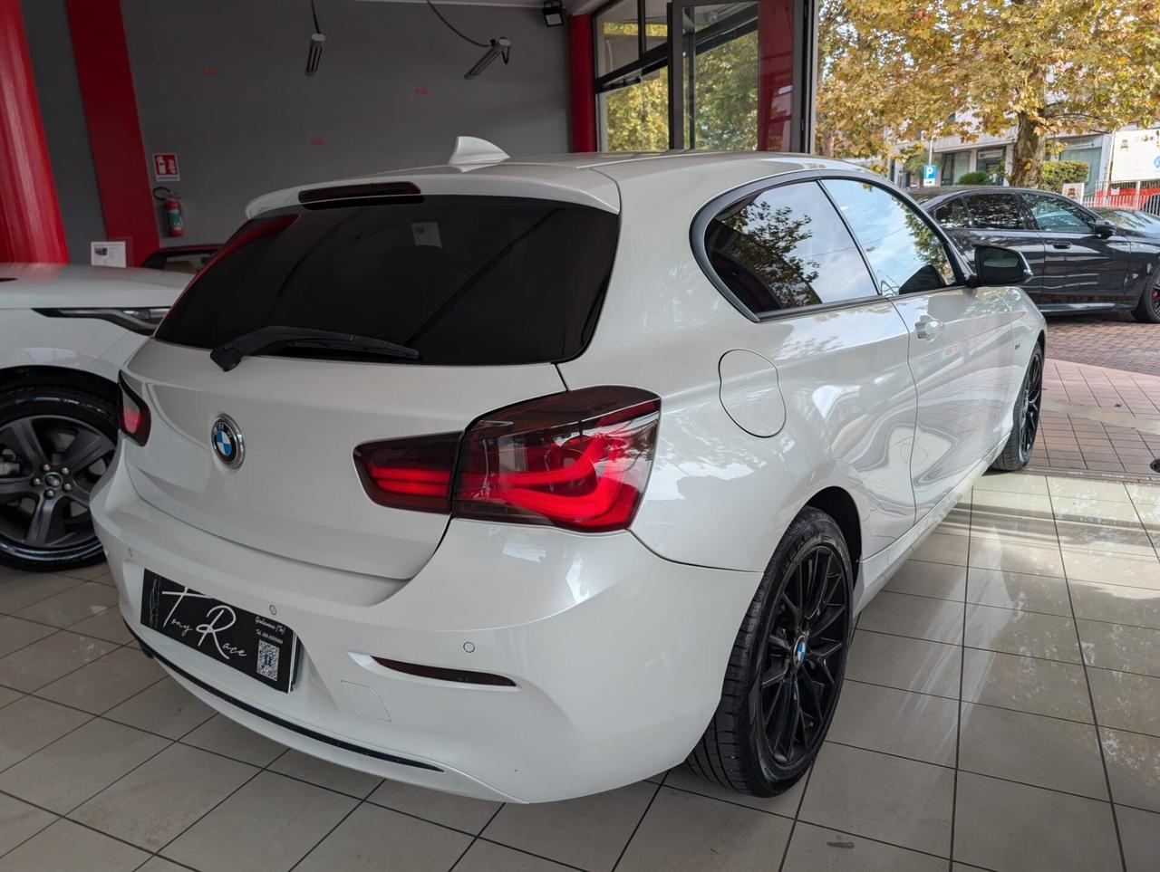 Bmw 116 116d 3p. Urban