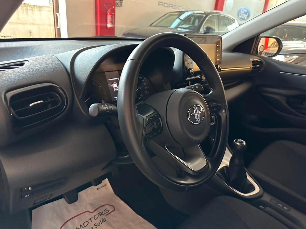 Toyota Yaris 1.0 5 porte Active