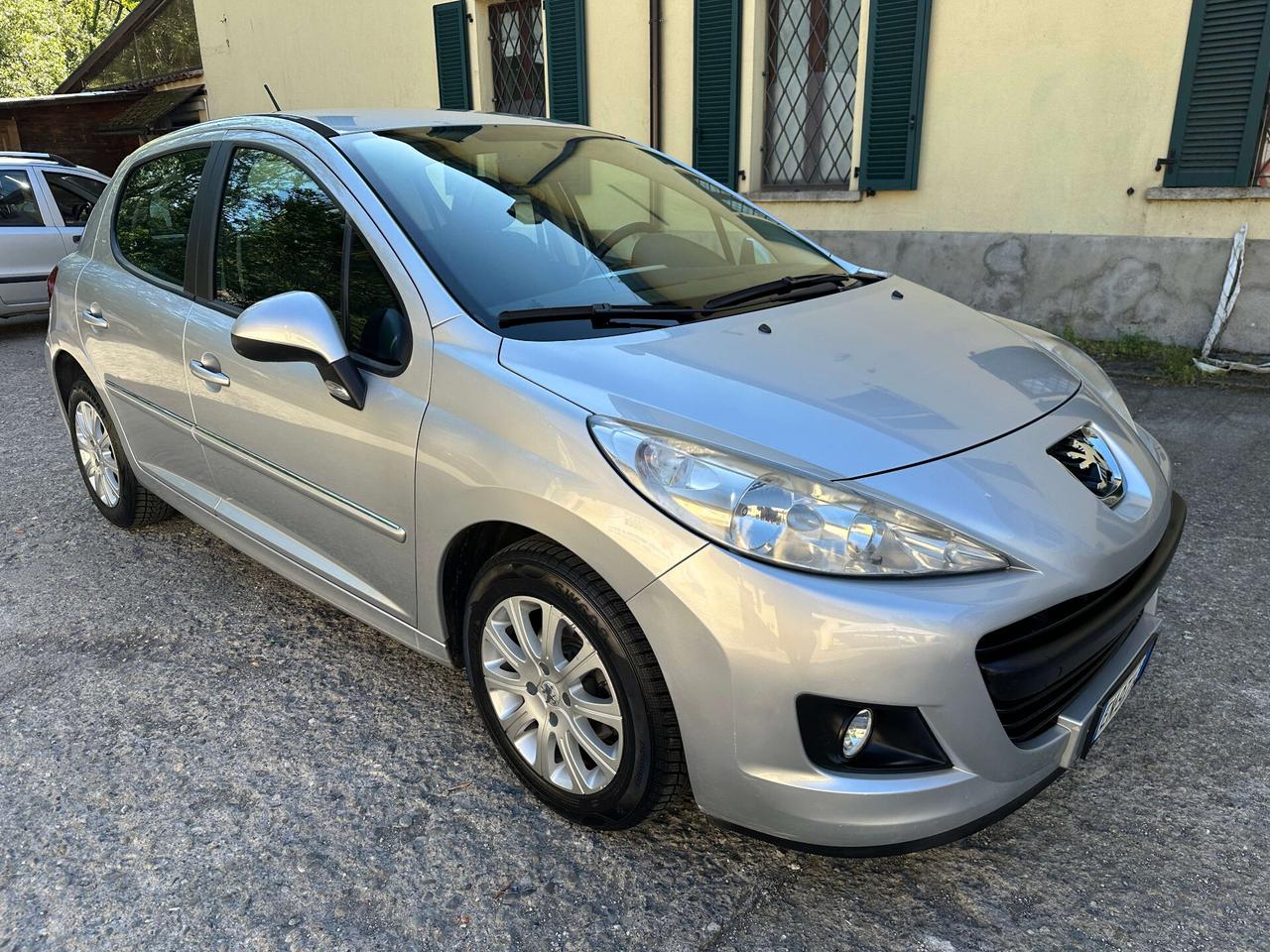 Peugeot 207 1.4 8V 75CV 5p.