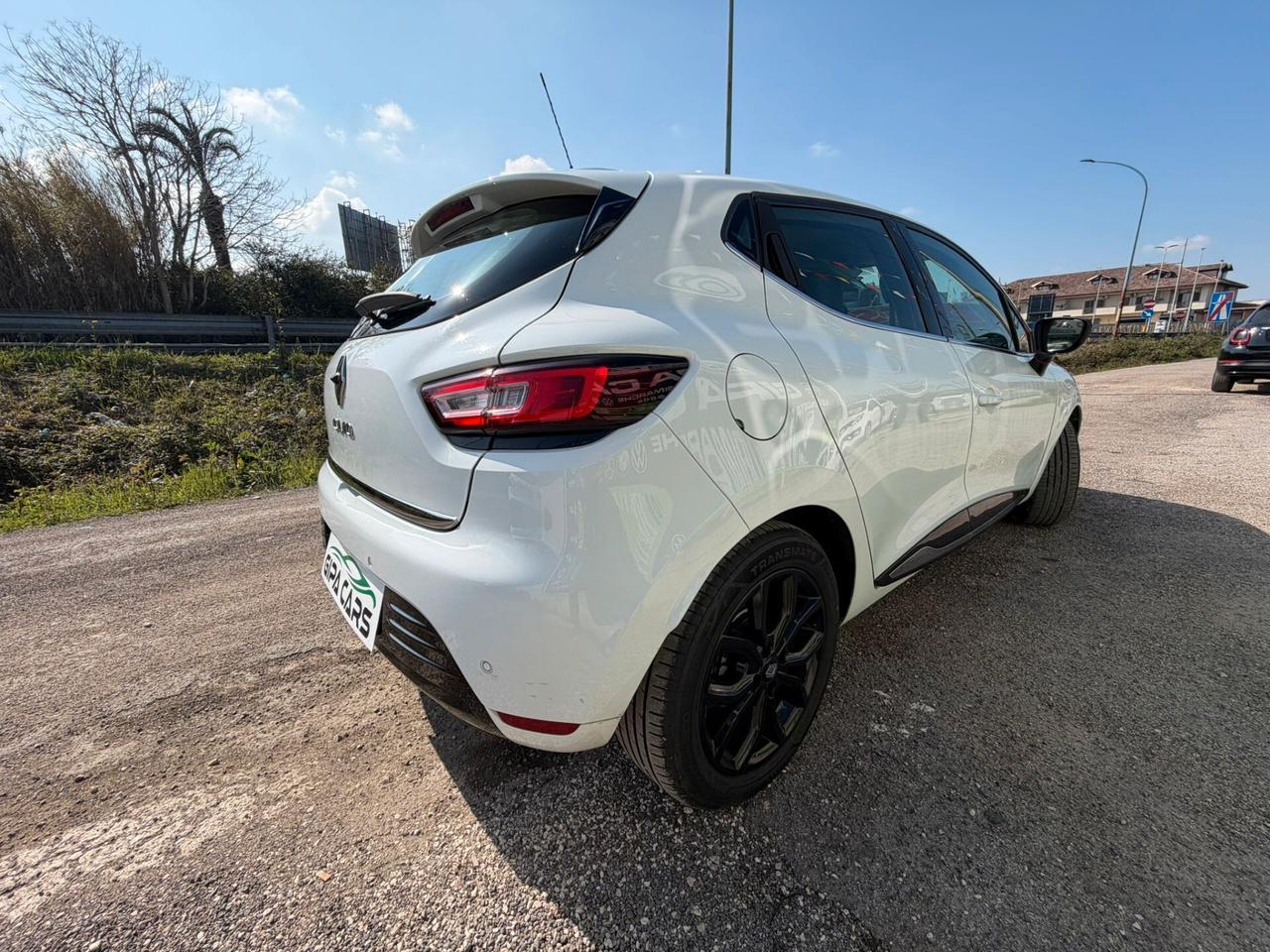 Renault Clio dCi 8V 75 CV 5 porte Duel2