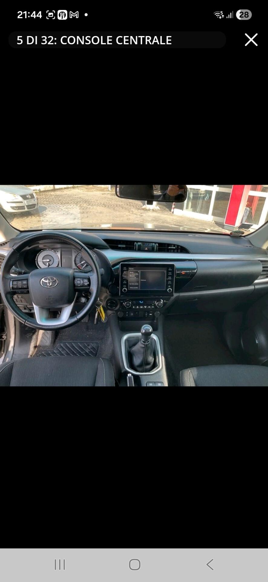 Toyota Hilux 2.4 D-4D 4WD 4 porte Double Cab Comfort