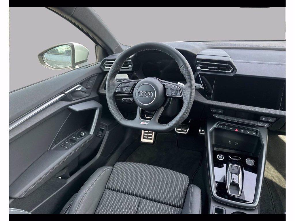 AUDI A3 allstreet 1.5 tfsi e identity contrast 204cv s-tronic del 2025