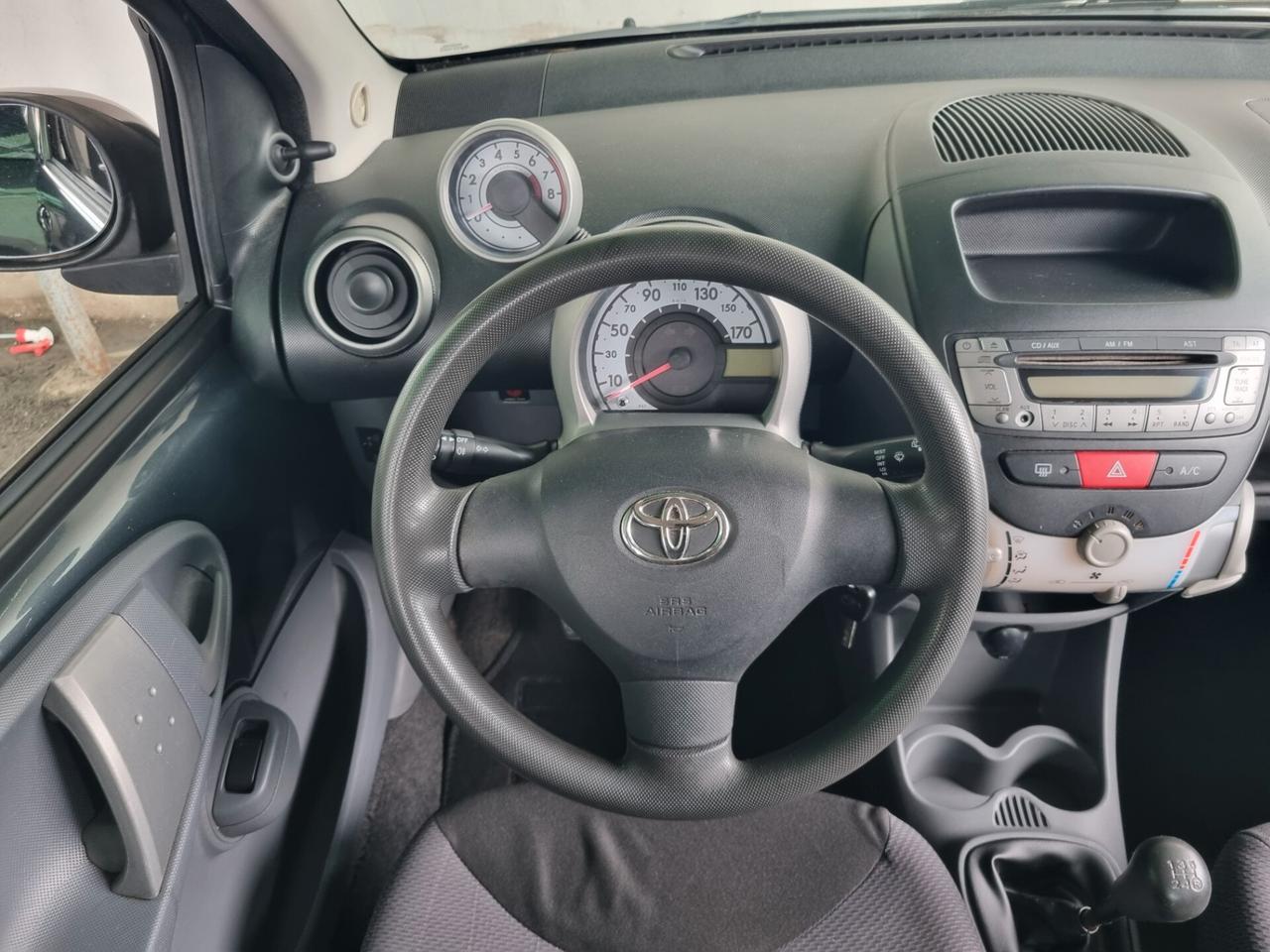 Toyota Aygo 1.0 12V VVT-i 5 porte Sol