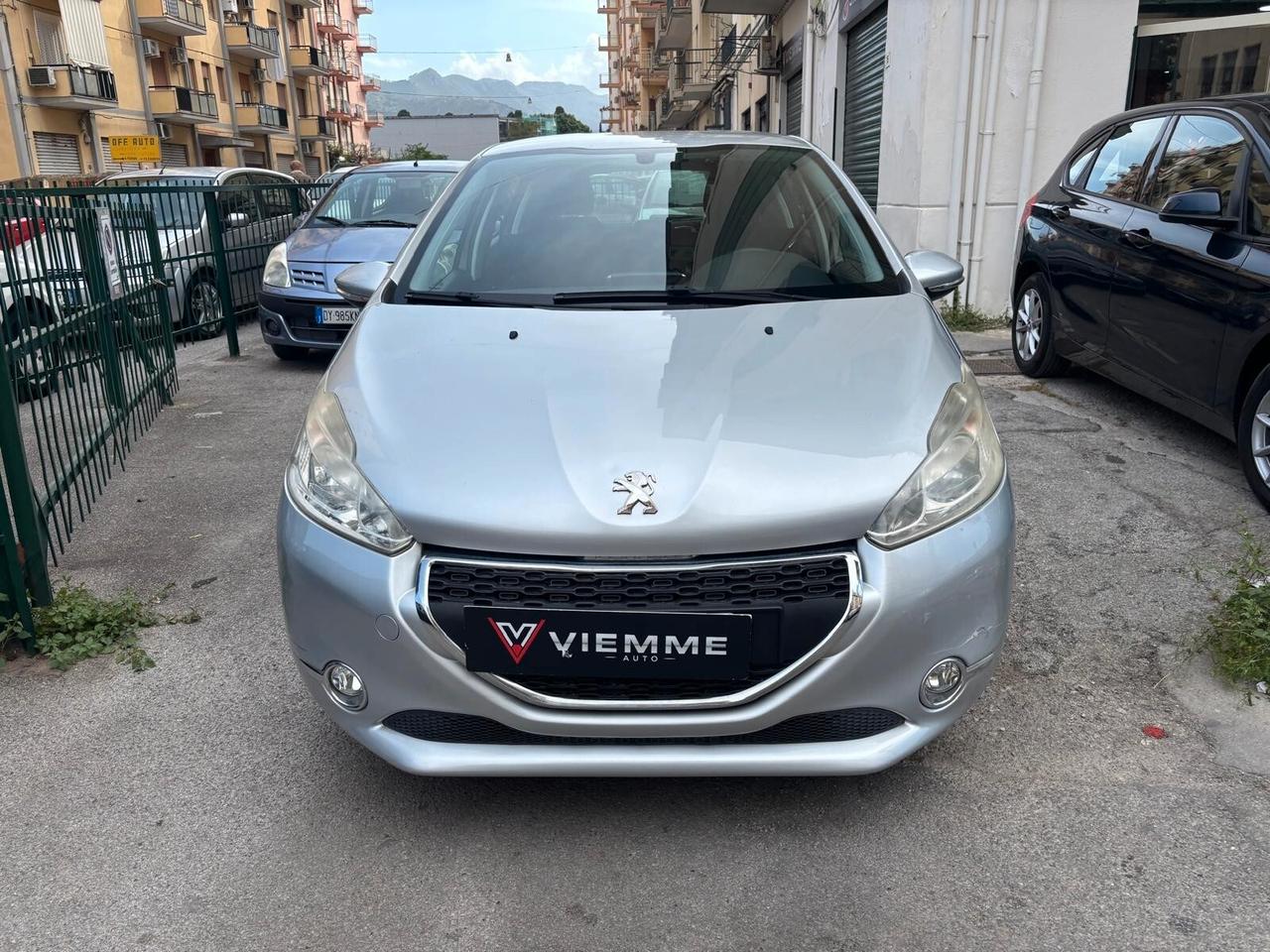Peugeot 208 1.2 VTi 82 CV 5 porte Allure
