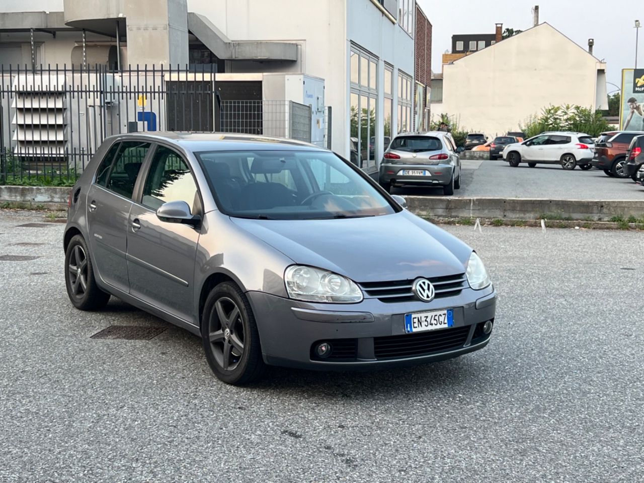 Volkswagen Golf 2009 photo 2