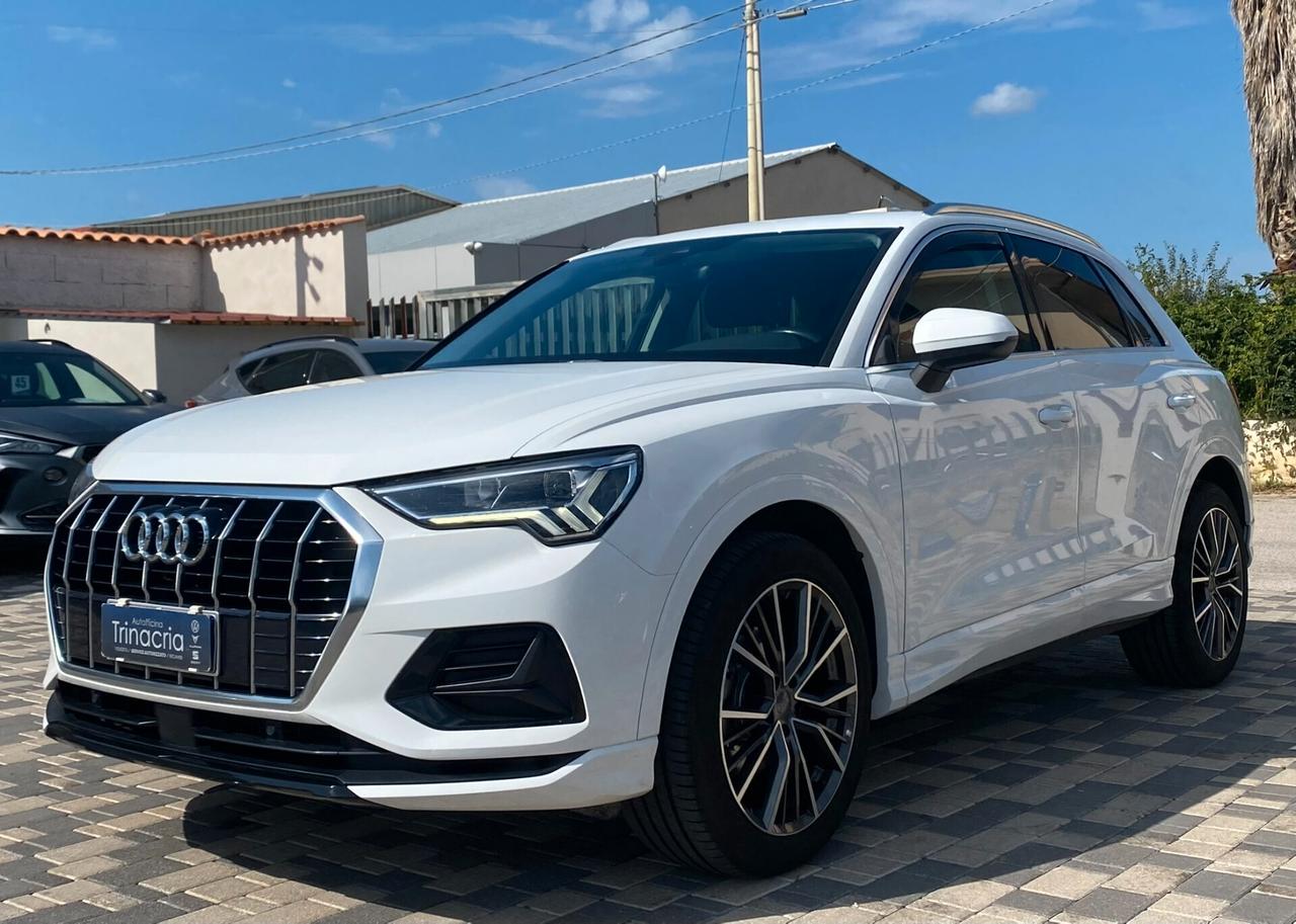 Audi Q3 Business 2.0 TDI 150CV s-tronic 35