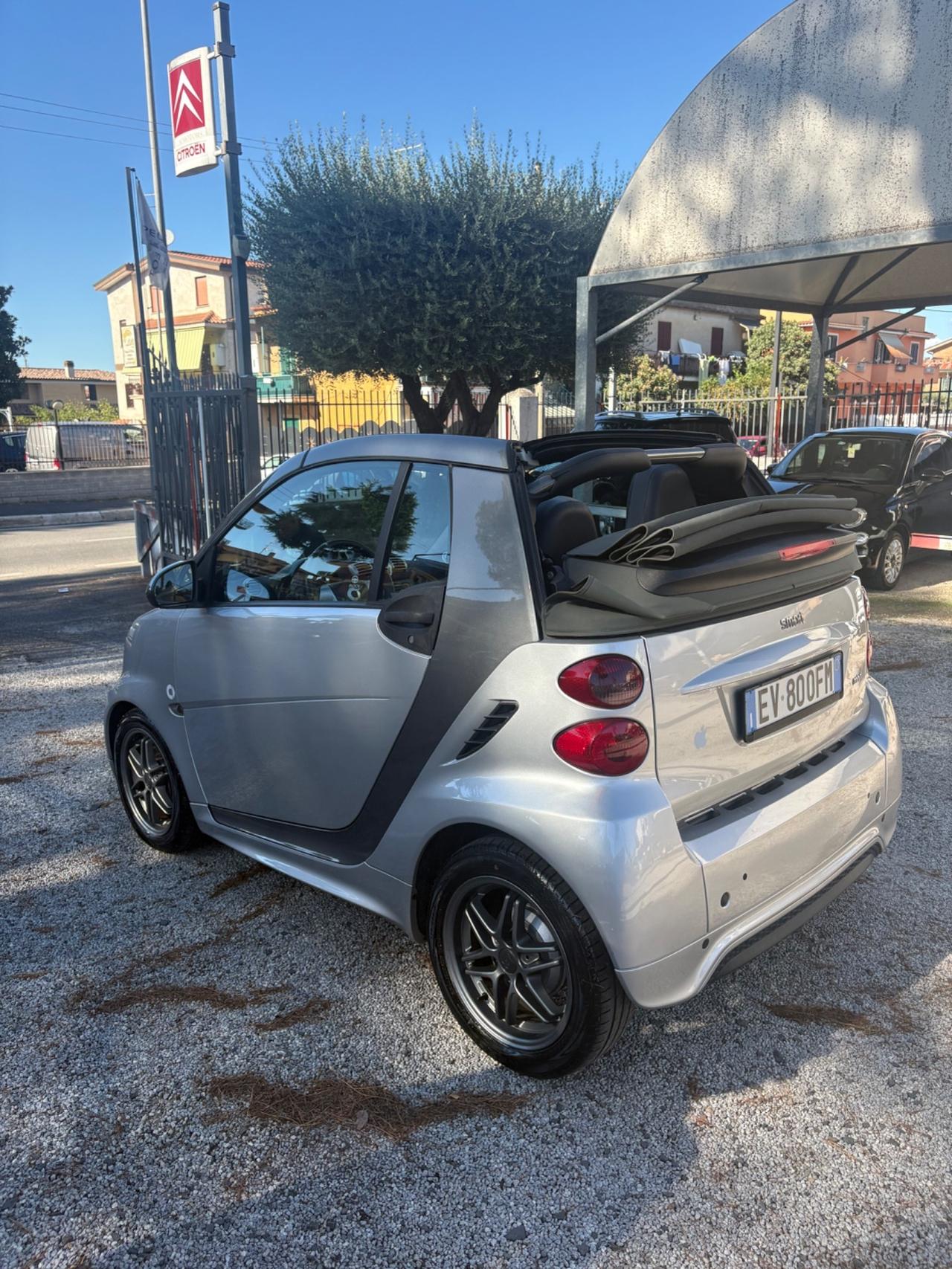 Smart ForTwo cabrio allestimento Brabus