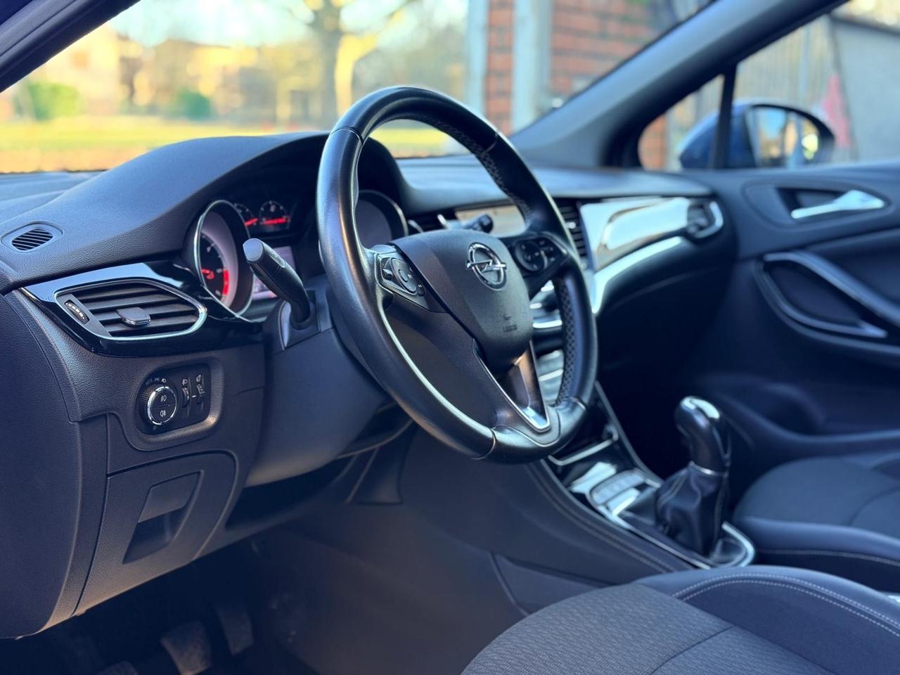 Opel Astra 1.6 CDTi 136CV . Sports Tourer Innovation