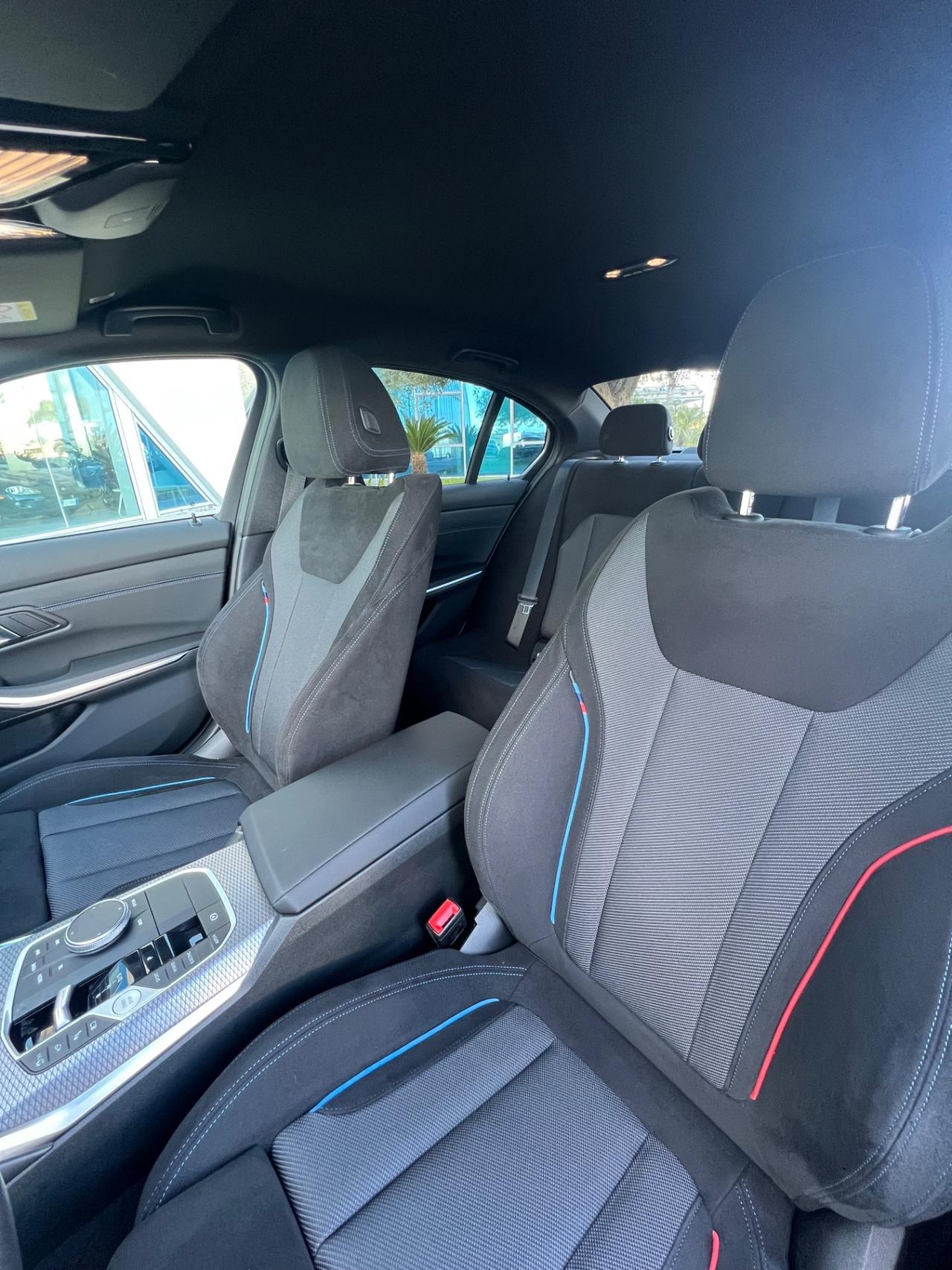 Bmw 330e Msport possibilità noleggio no scoring