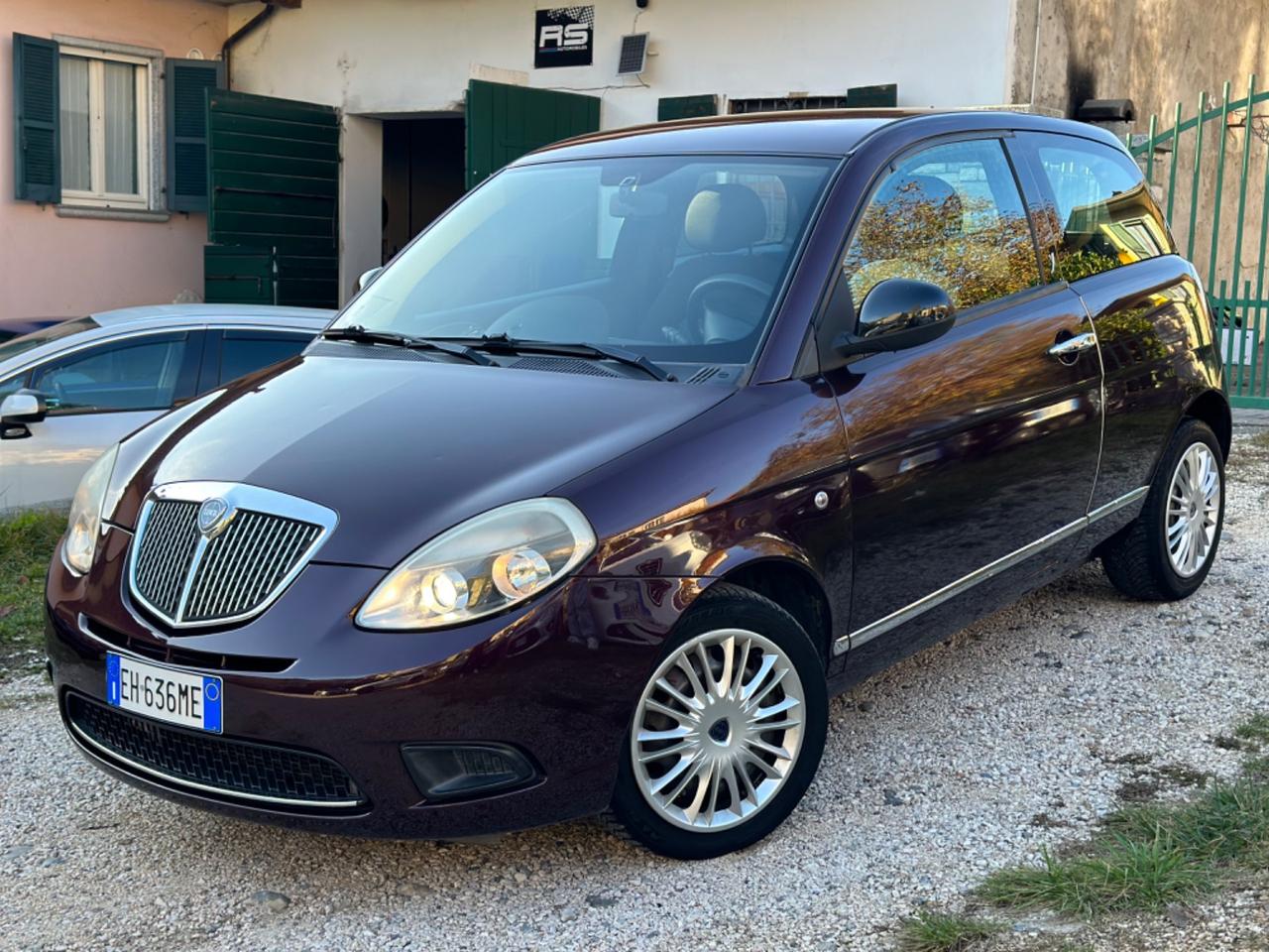 Lancia YPSILON 1.2 UNYCA NEOPAT KMCERT GARANZ