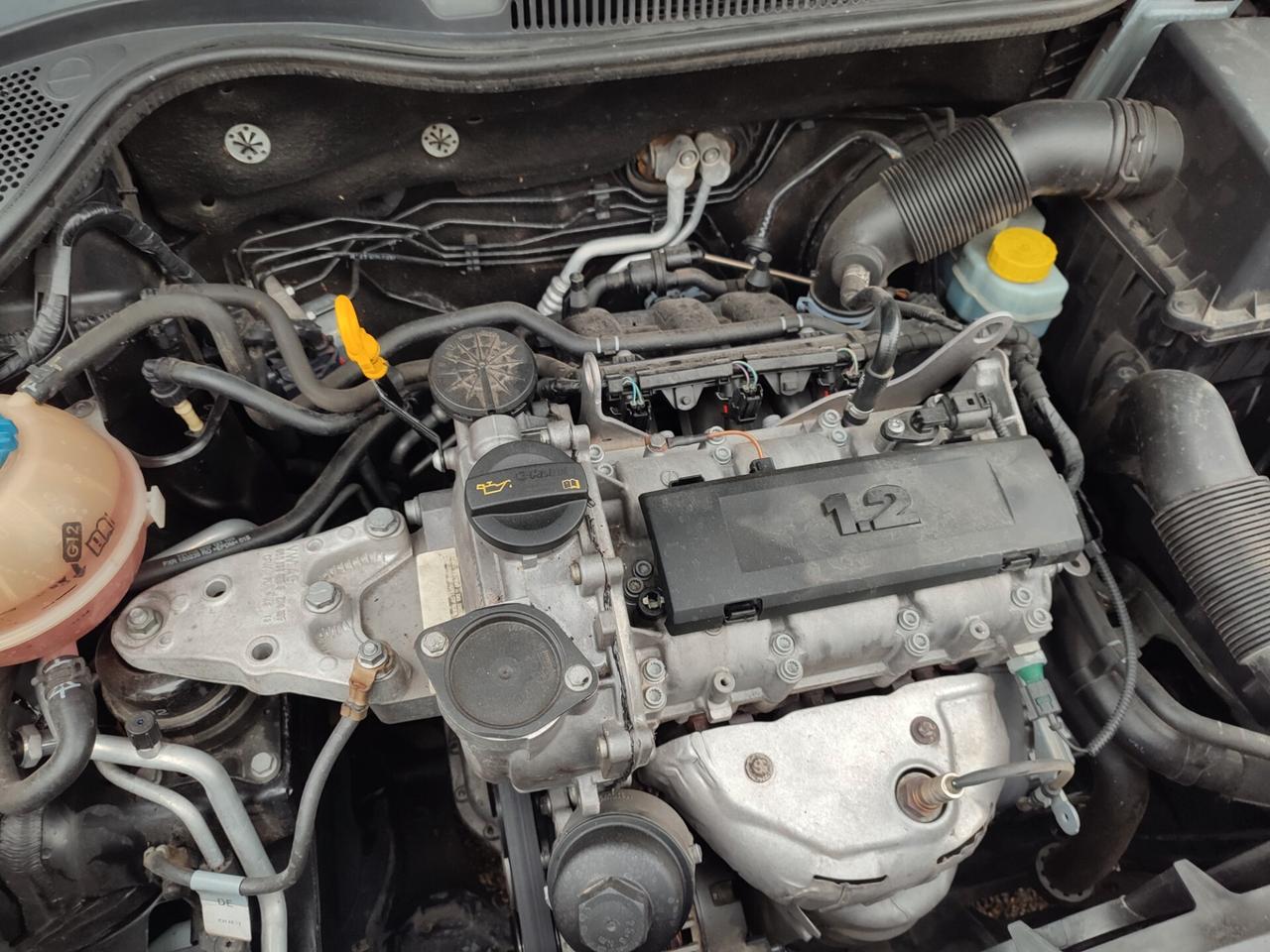 VOLKSWAGEN POLO 2014 1.2BENZINA GOMMATA ED TAGLIANDATA