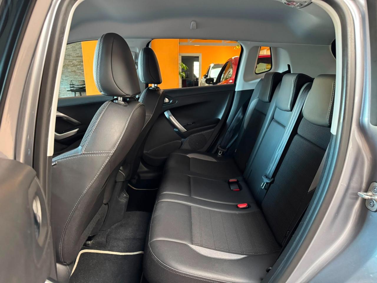 Peugeot 2008 PureTech 82 S&S Allure