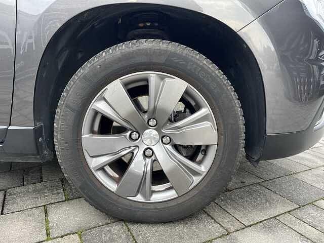 Peugeot 2008 BlueHDi 100 S&S Style