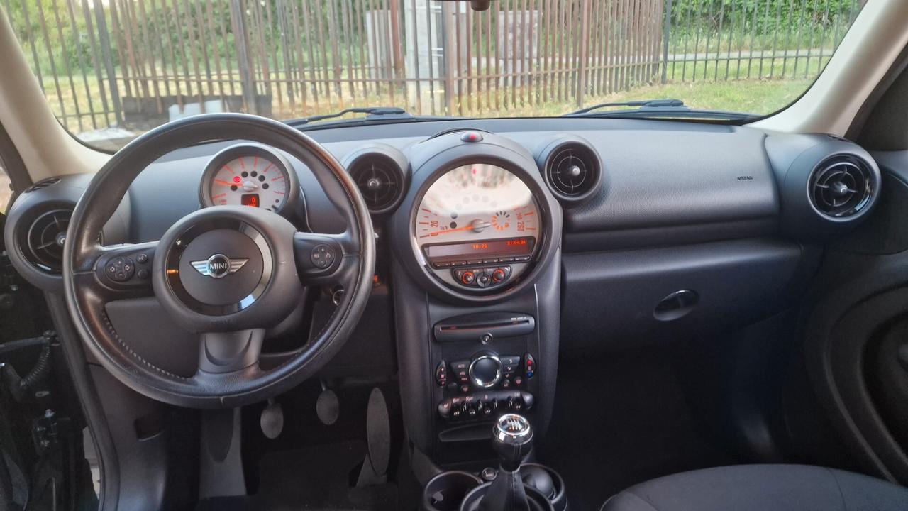 Mini Cooper Countryman 1.6 D - Nov2012