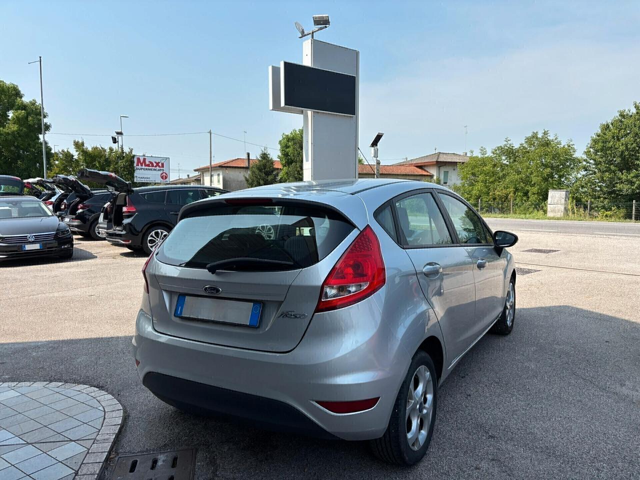 Ford Fiesta 1.2 benzina Neopatentati