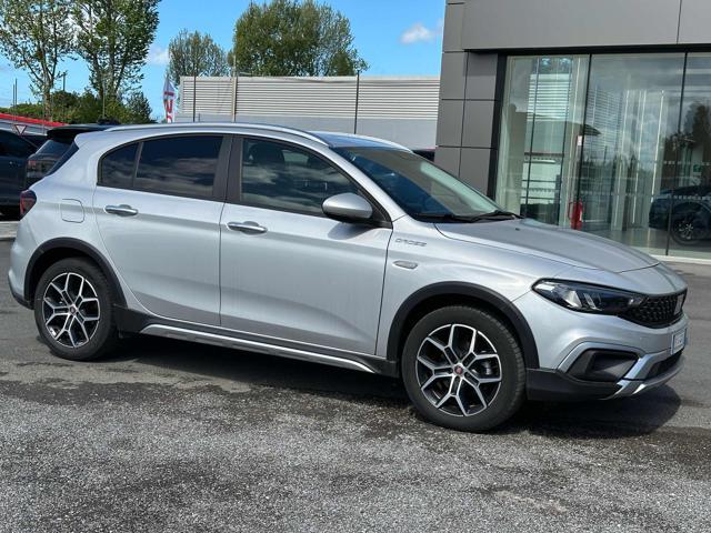 FIAT Tipo 1.5 Hybrid DCT 5 porte Cross
