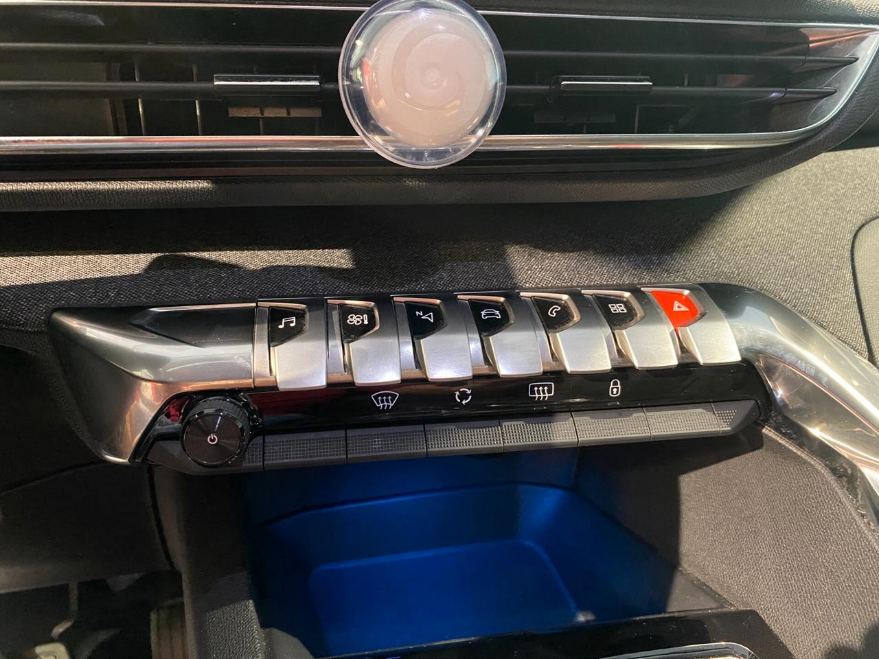 Peugeot 3008 BlueHDi 130 EAT8 Allure Pack