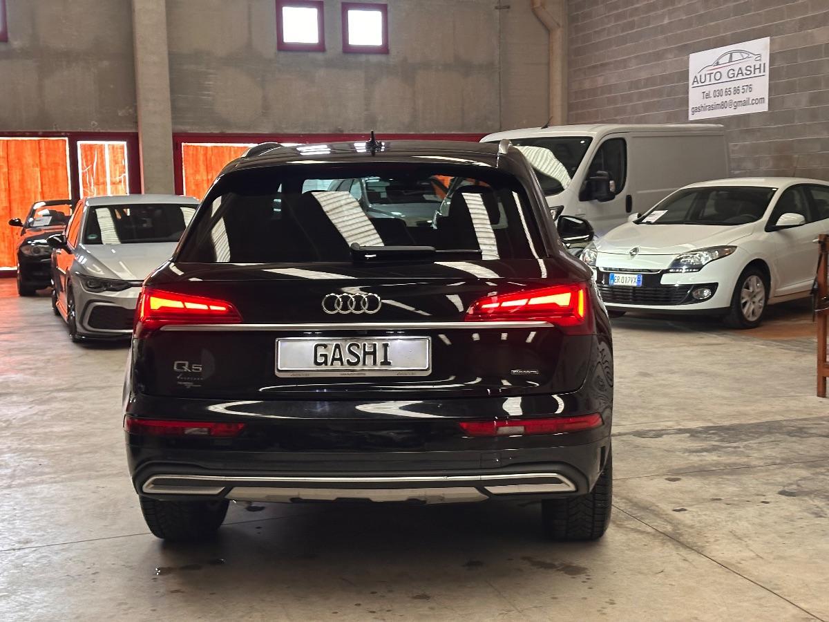 AUDI - Q5 - 40 TDI quattro S tronic Business