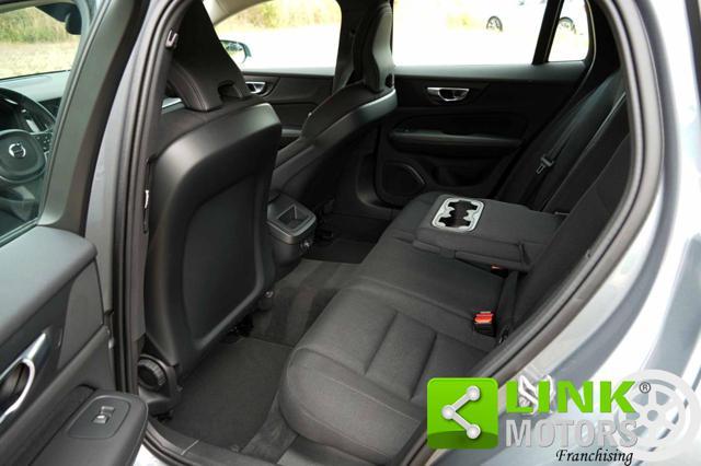 VOLVO V60 2.0 D3 150 CV Geartronic Business 2020 - 78.000KM