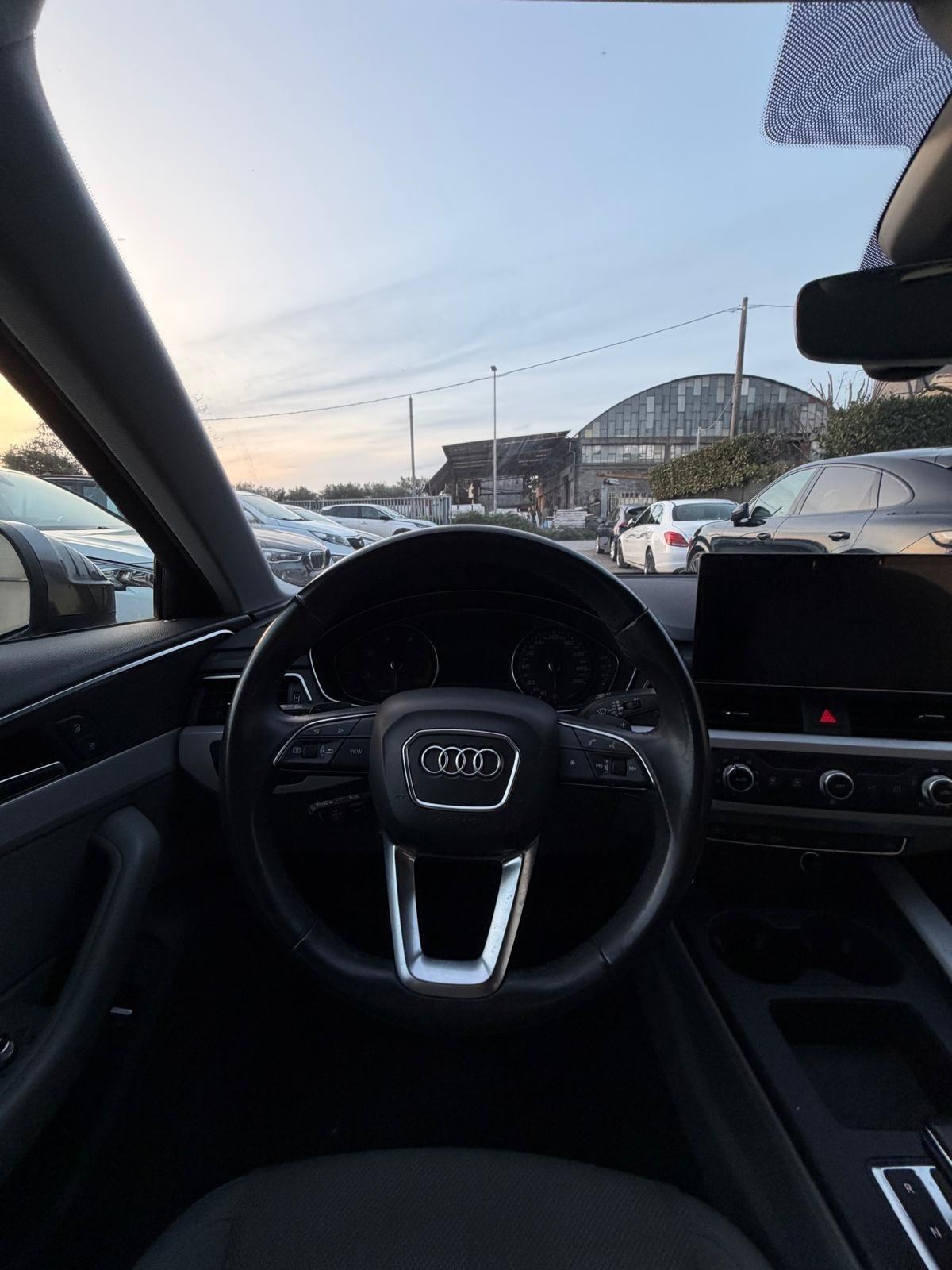 Audi A4 35 TDI/163 CV S tronic Sline edition