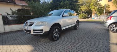 Volkswagen Touareg 3.2 V6 tiptronic