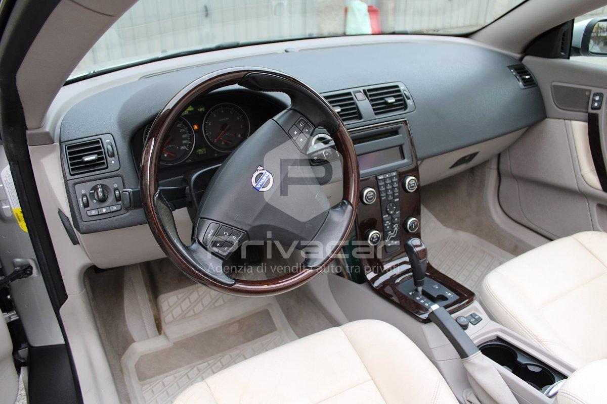 VOLVO C70 2.5 turbo 20V T5 Momentum