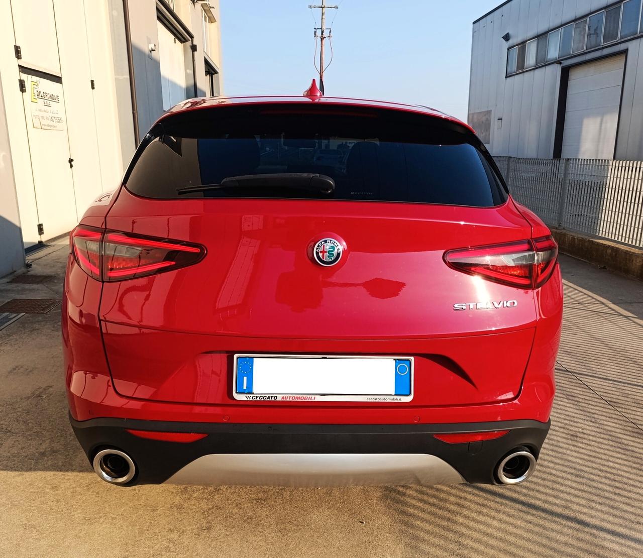 Alfa Romeo Stelvio 2.2 Turbodiesel 160 CV AT8 RWD Business