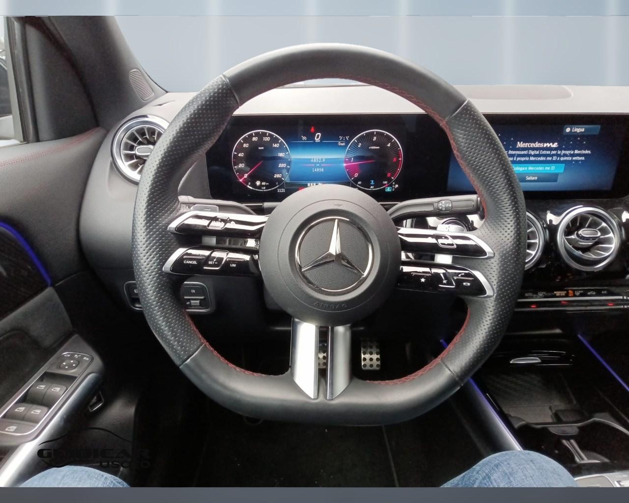 Mercedes-Benz GLA-H247 2023 - GLA 180 d AMG Line Advanced Plus auto