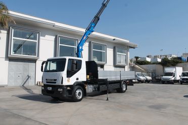 Iveco EUROCARGO 180E28 CON GRU'PM 9.5LC