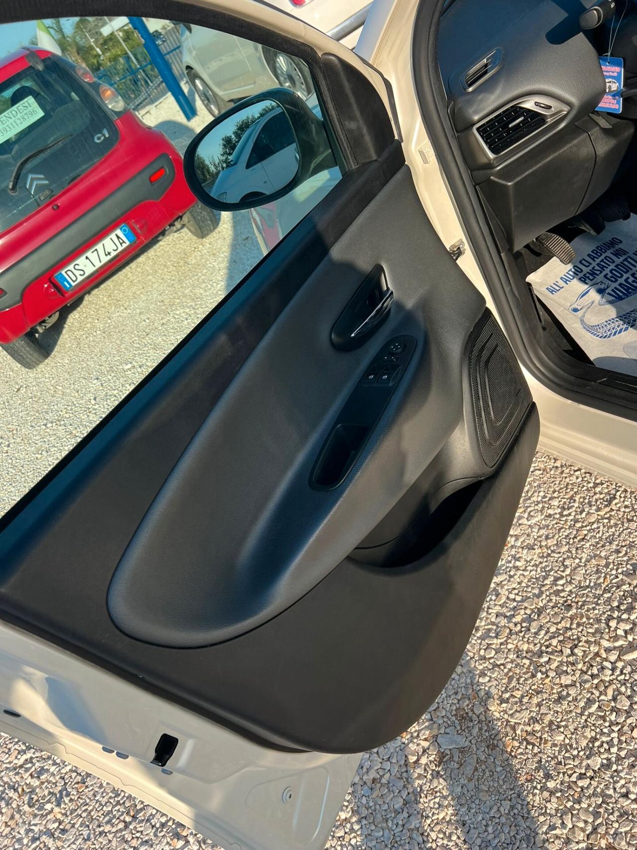 Lancia Ypsilon 1.3 MJT 16V 95 CV 5 porte S&S Platinum