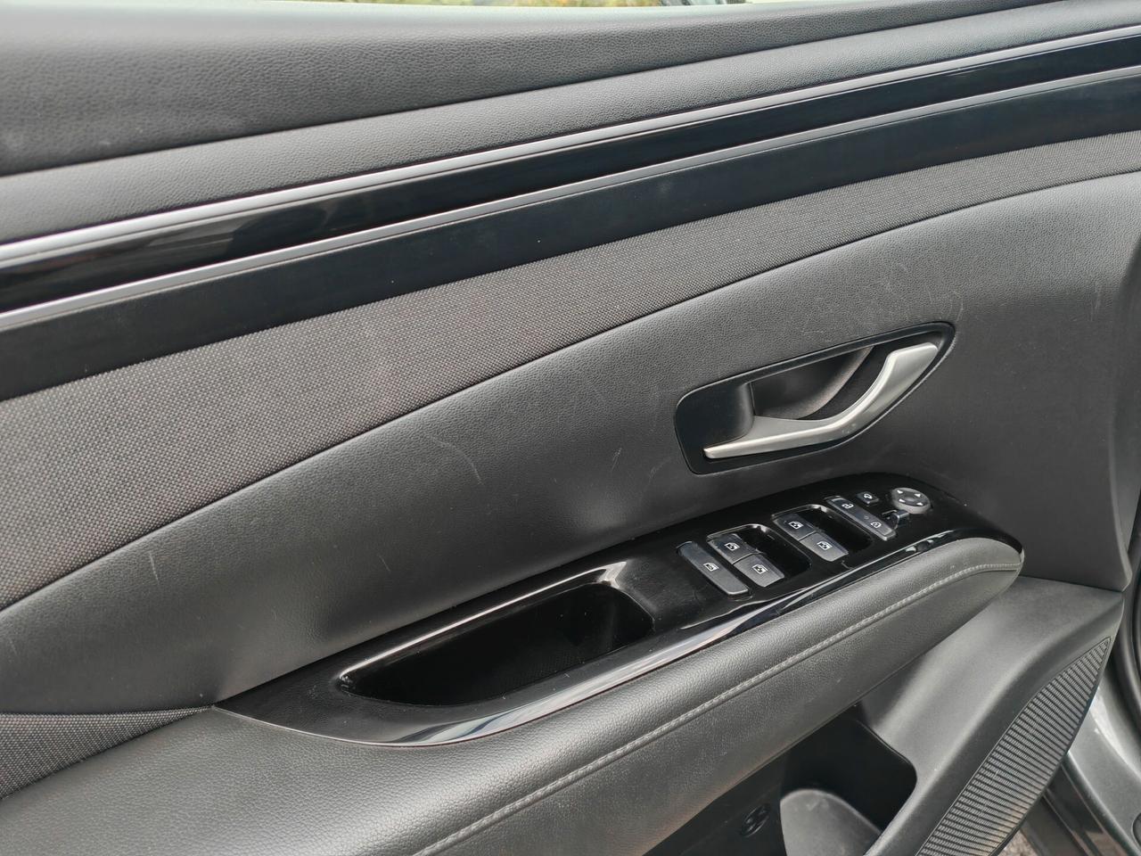Hyundai Tucson 16crdi hybrid navig cam led 2022