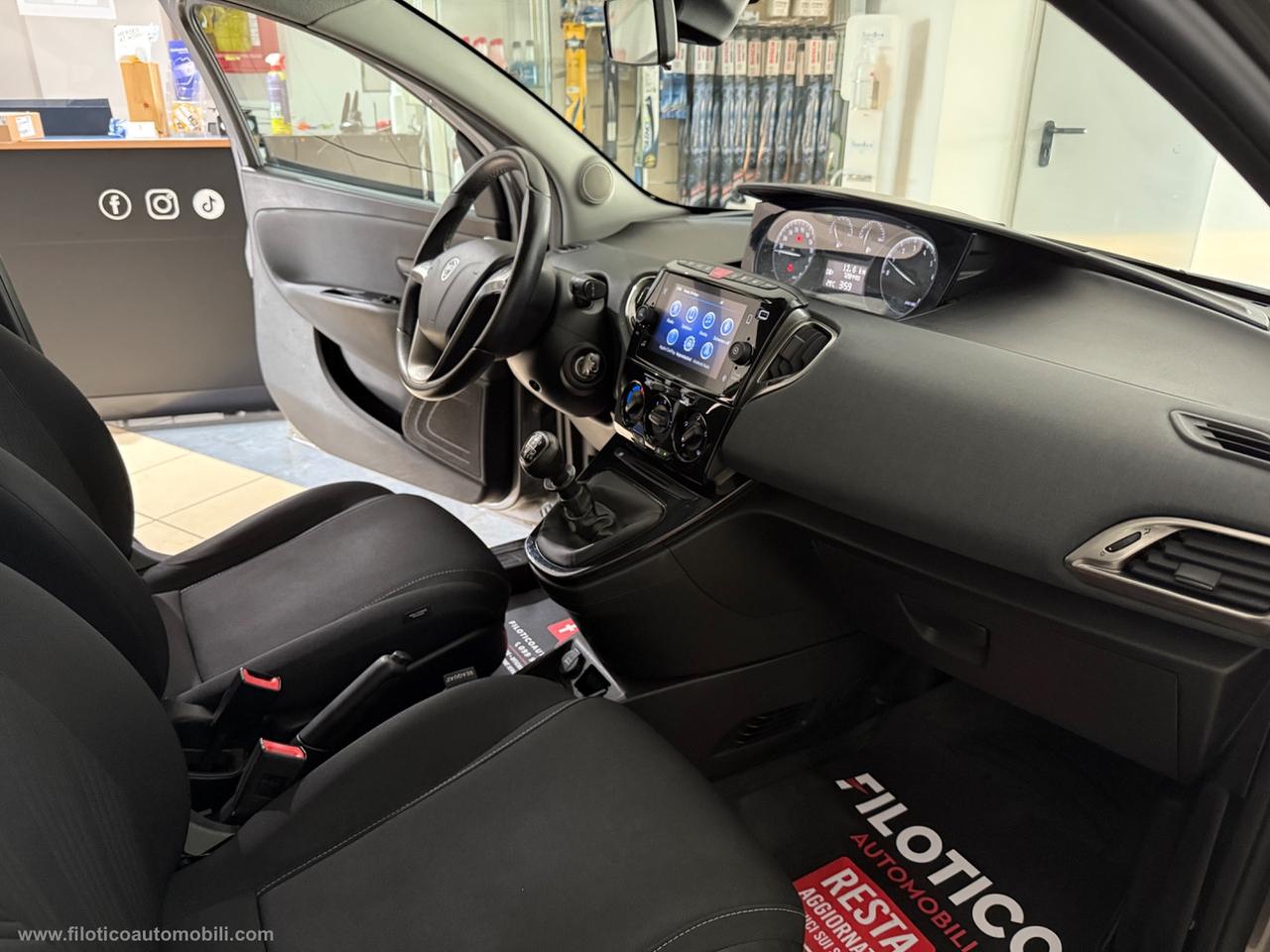 LANCIA Ypsilon 1.0 FireFly 5p.S&S Hybryd Gold 5 POSTO, CARPLAY