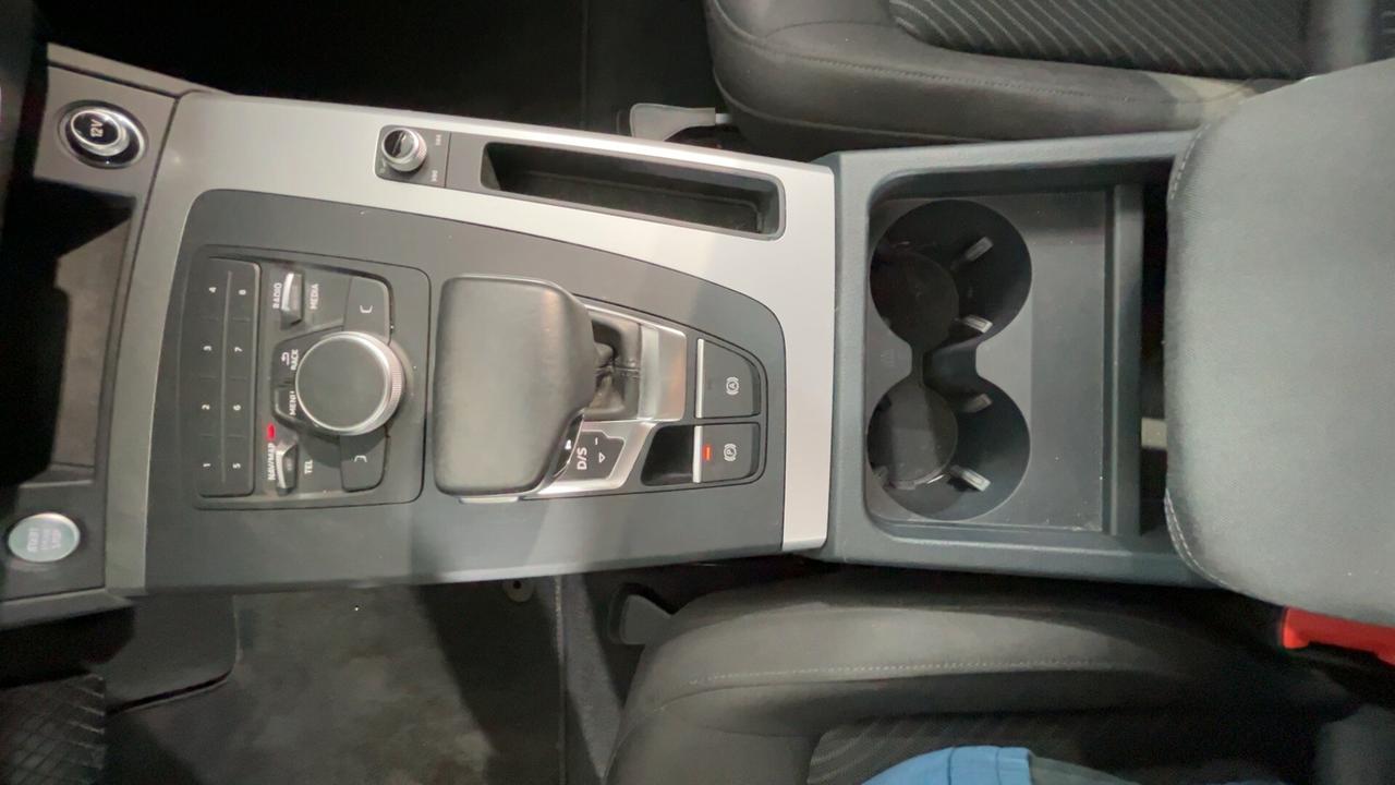 Audi Q5 2.0 TDI quattro S tronic Business