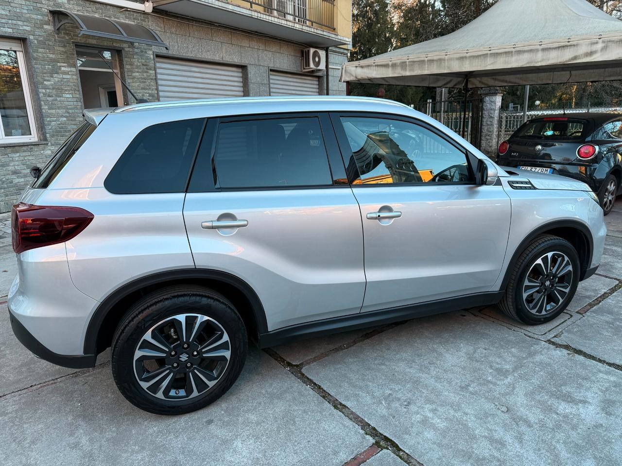 Suzuki Vitara 1.4 Hybrid Top