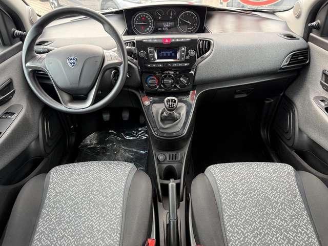 Lancia Ypsilon 1.0 firefly hybrid Silver GPL**PROMO SUMMER**