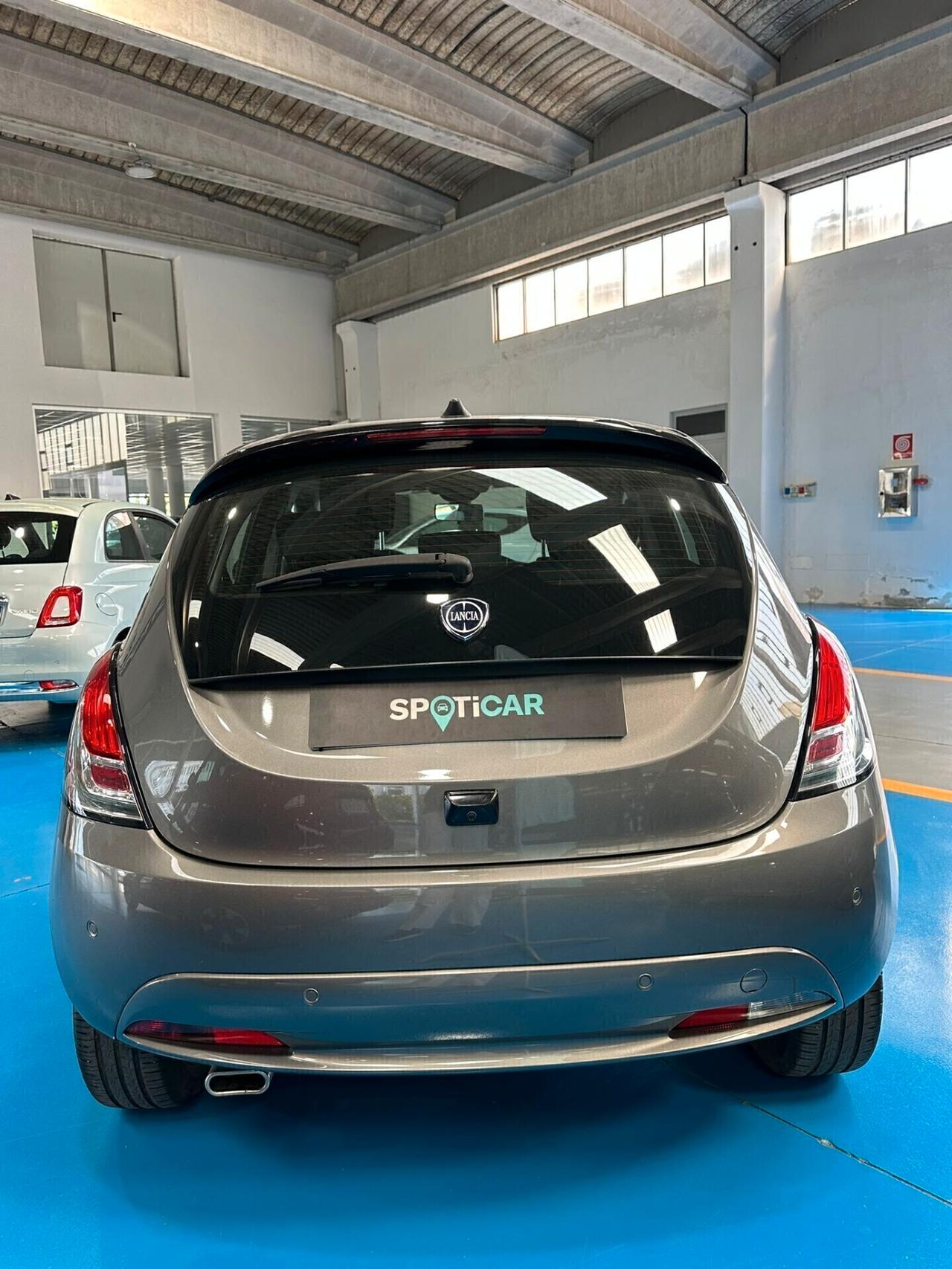Lancia Ypsilon 1.0 2024 Hybrid Platino km aziendale