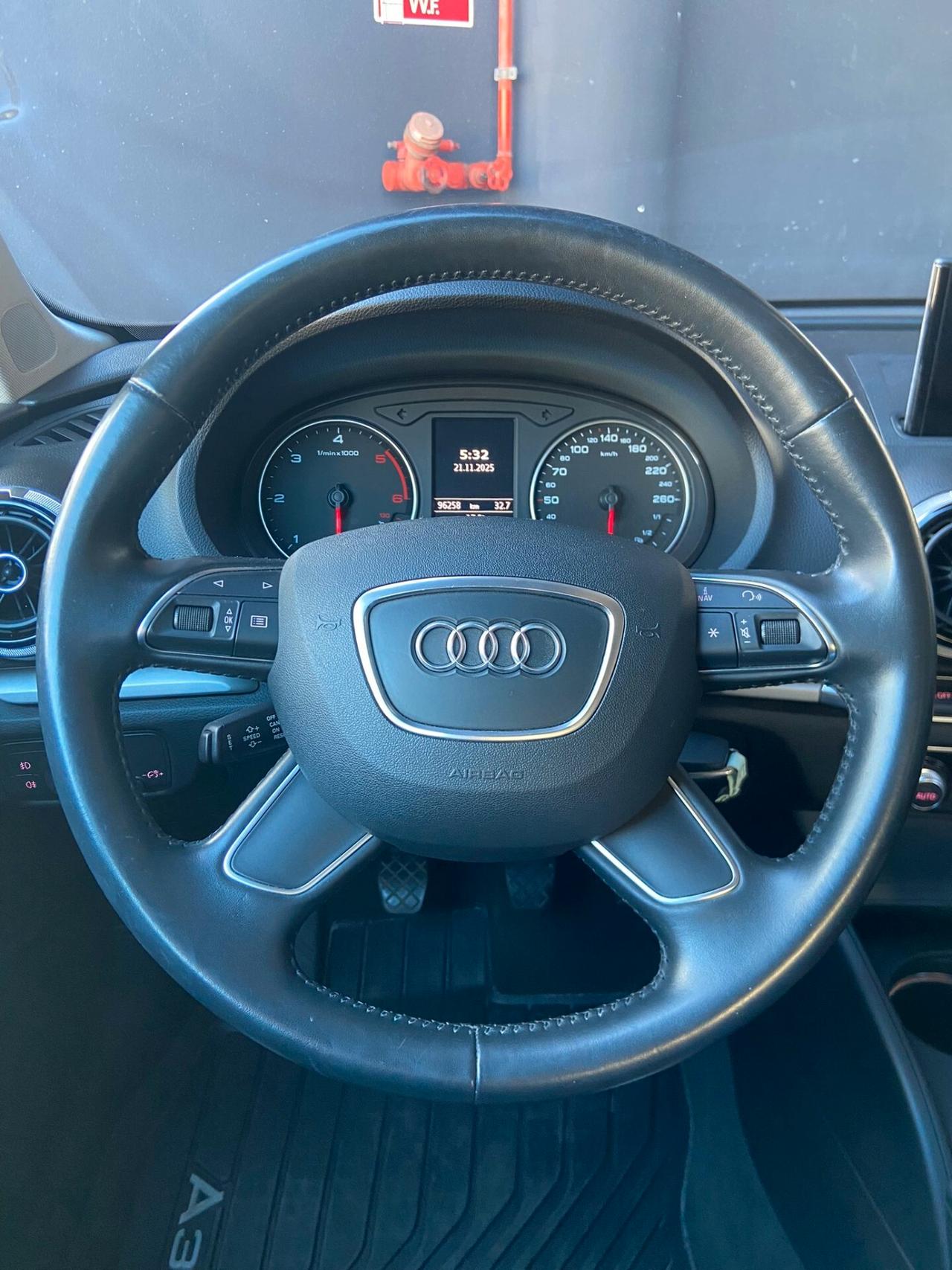 Audi A3 Sportback 1.6 TDI 110cv (81kw) Ambition EURO6