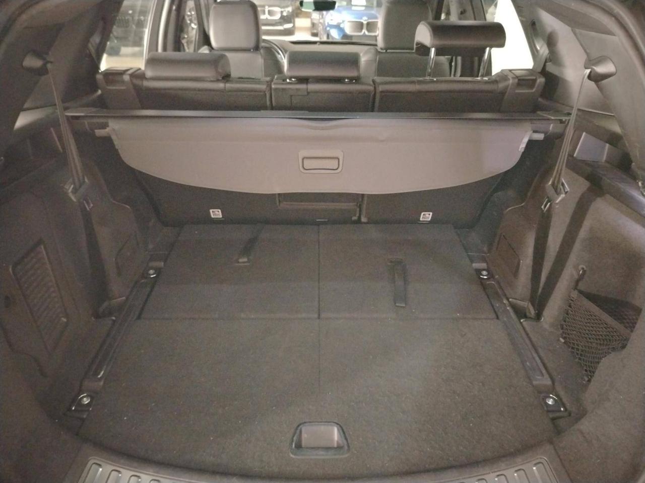 Land Rover Discovery Sport 2.0d td4 mhev SE awd 163cv 7 Posti