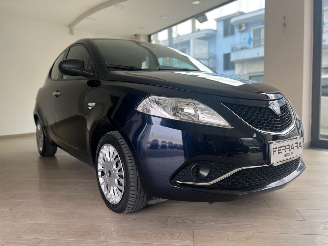 Lancia Ypsilon 1.2 GPL Silver 2017