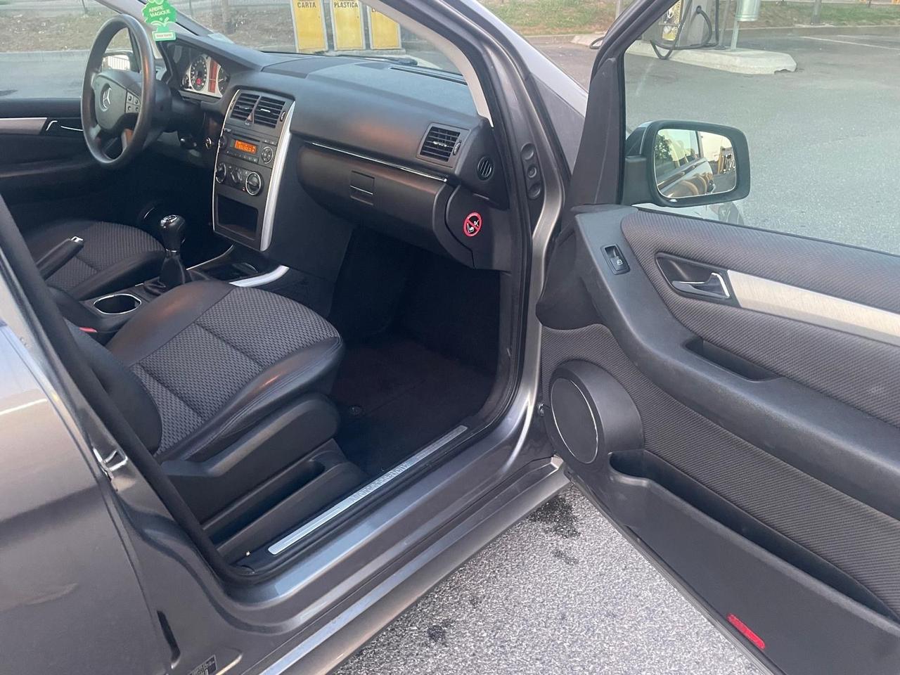 Mercedes-benz B 170 Metano originale della casa per Neopatentati