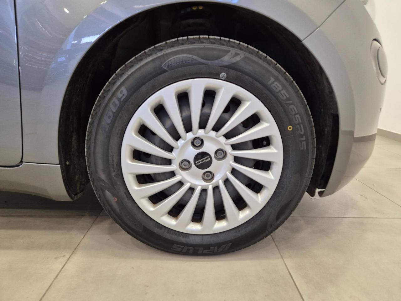 FIAT 500e 23,8 kWh Action IN PROMO