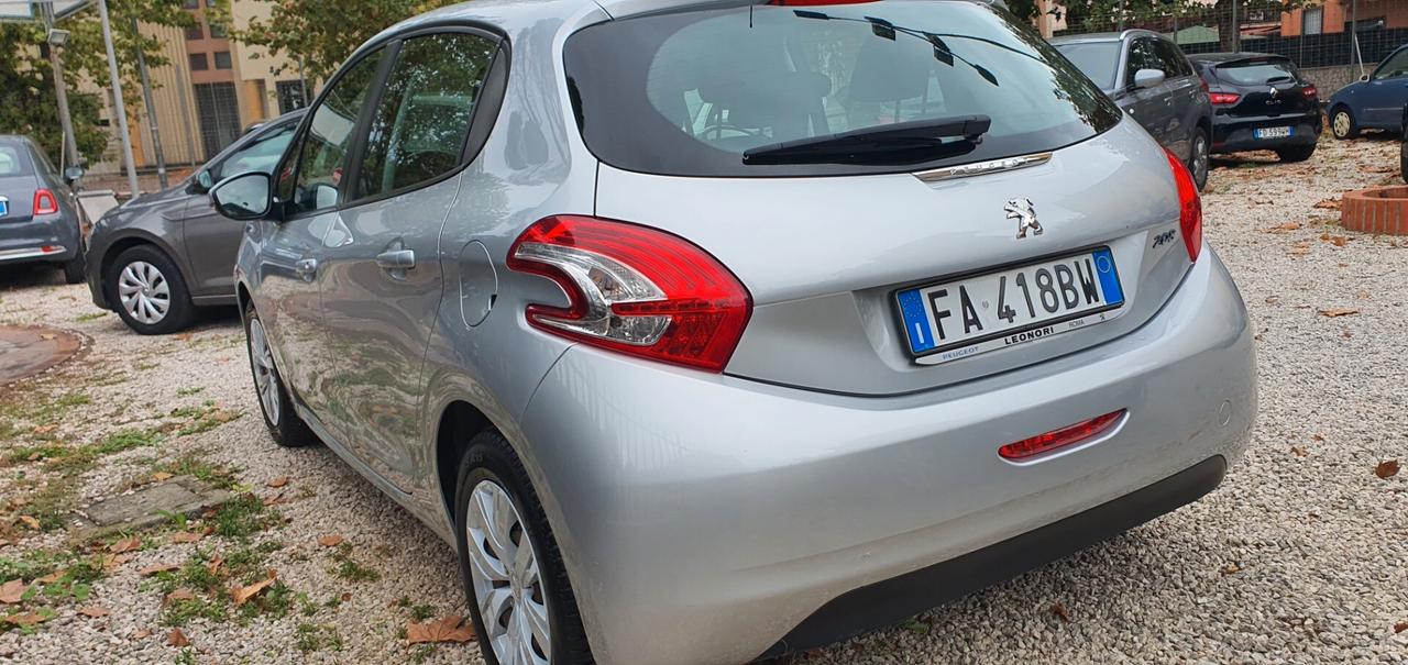 Peugeot 208 PureTech 82 3 porte Access