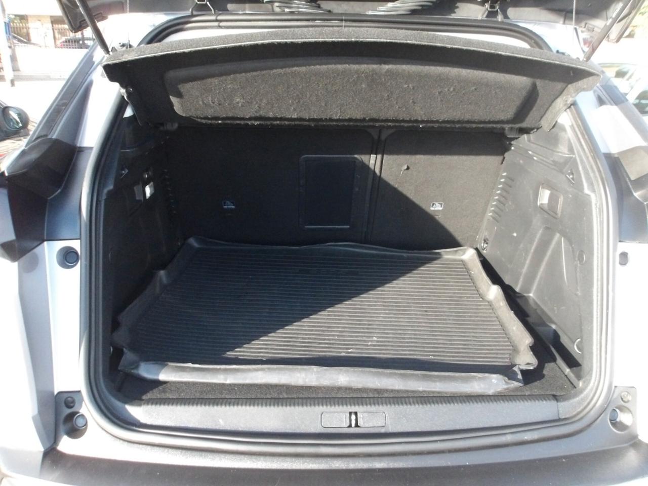 PEUGEOT 3008 1.6 TDI-GT LINE-AUTO