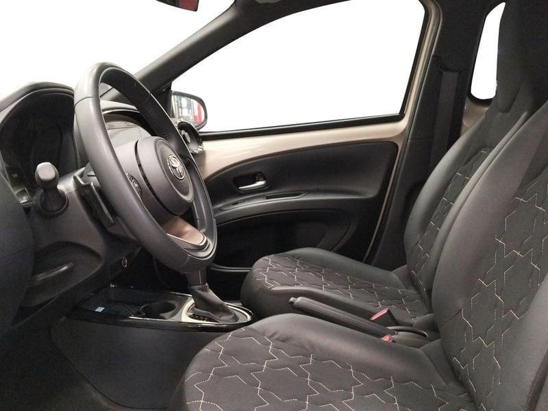 Toyota Aygo X 1.0B (72 CV) Lounge S-CVT