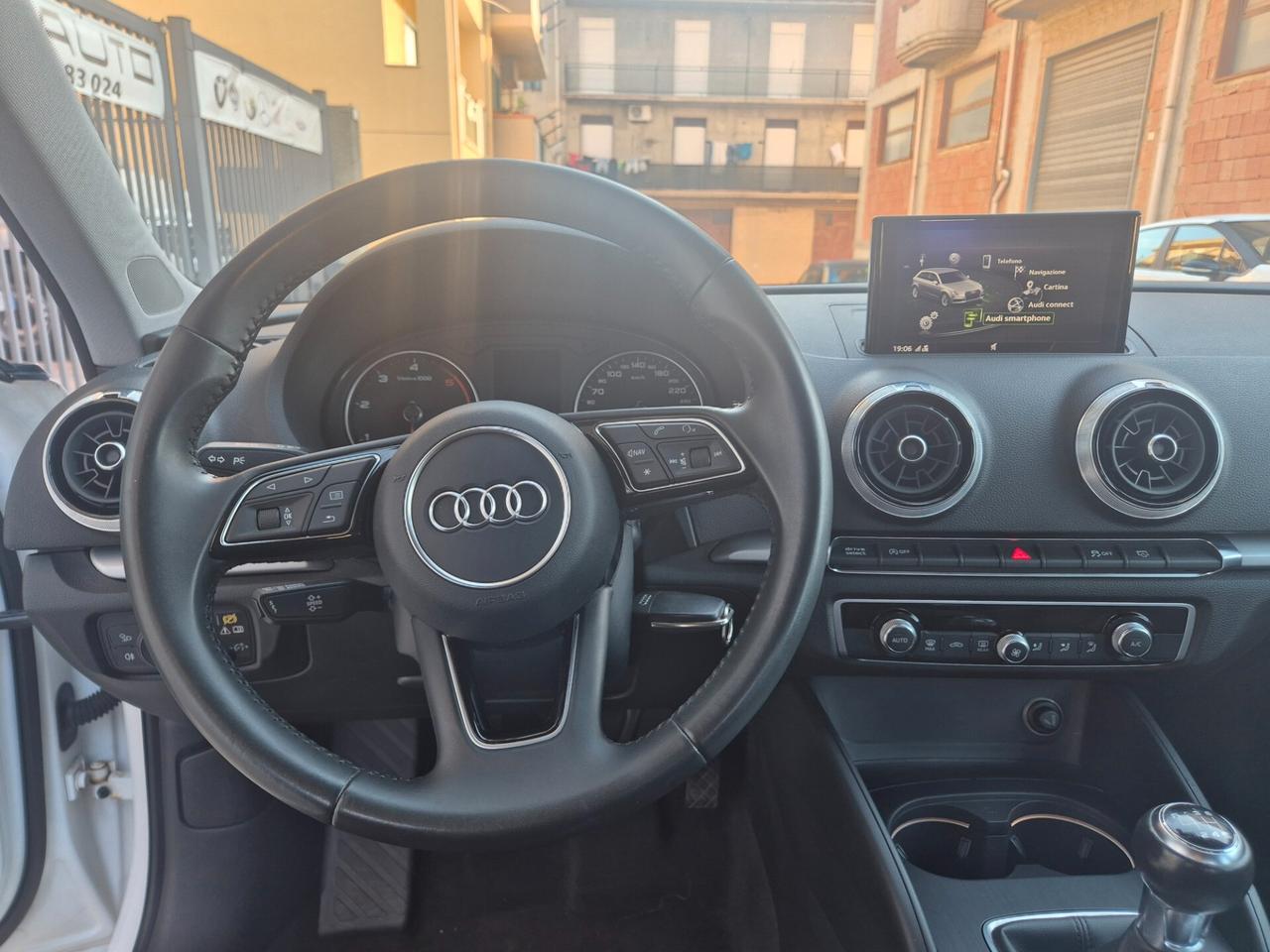 AUDI A3 ANNO 2018 FARI LED SOLI KM 90000 CERTIFICATI