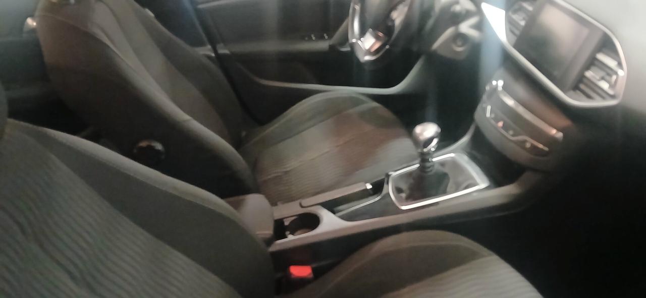 Peugeot 308 1.6 hdi s.w. neopatentati