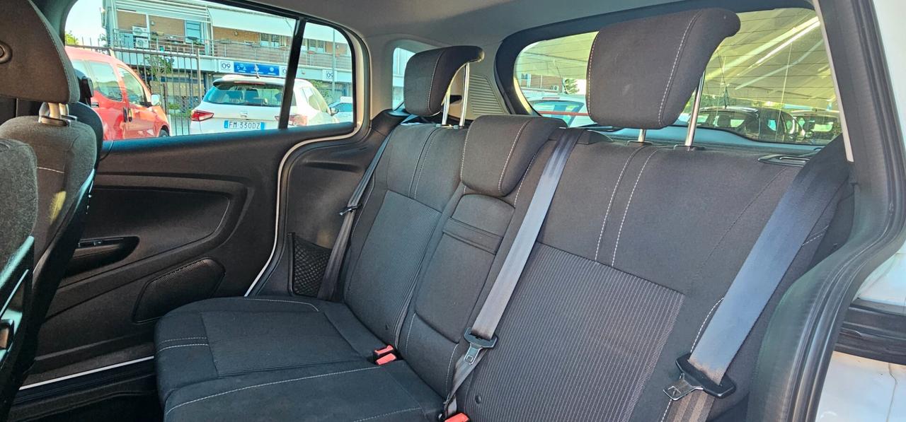 Ford B-Max 1.5 TDCi 75 CV Business Titanium